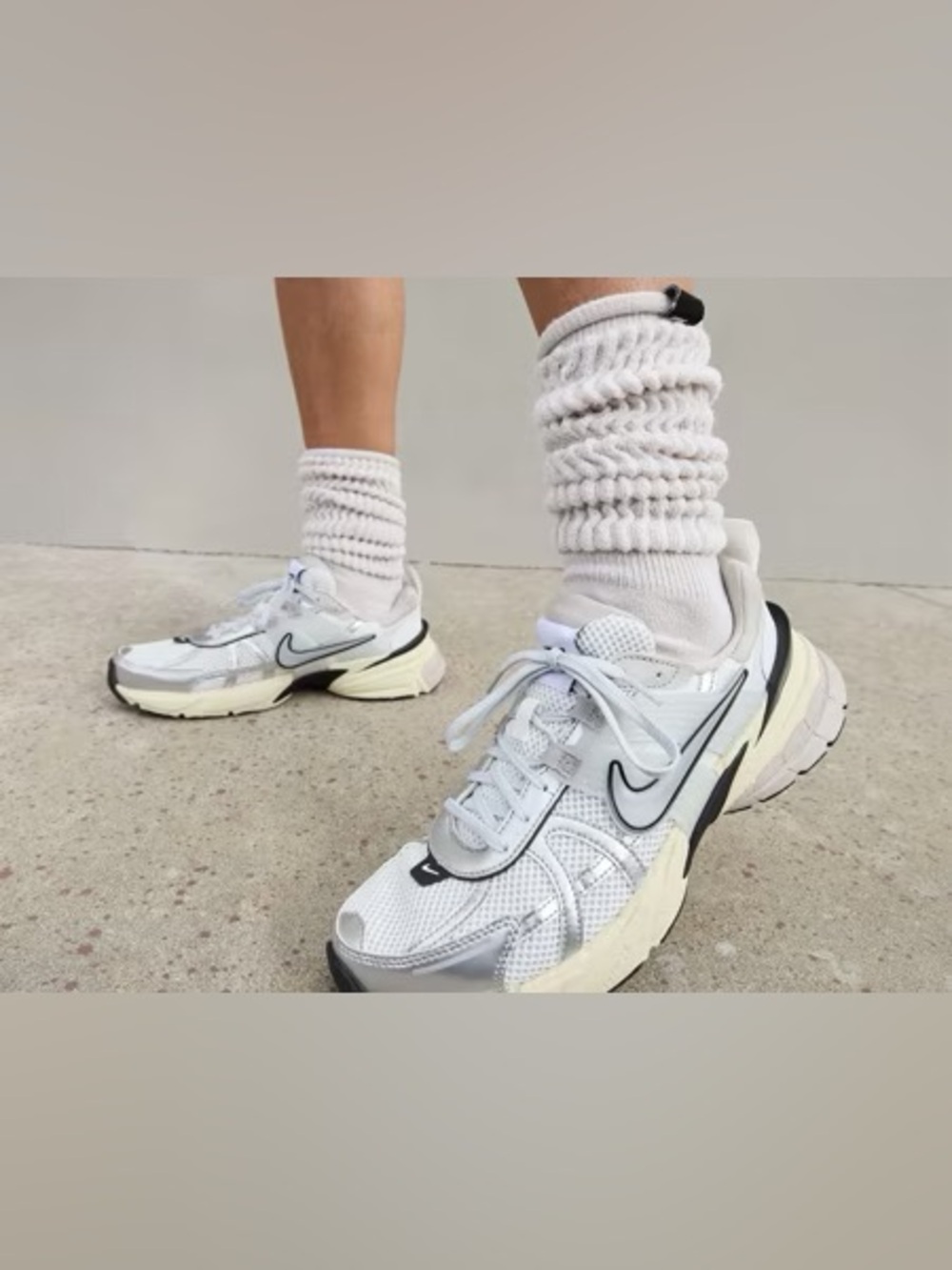NIB Nike Women's V2K Run White & Grey Mesh Running Sneaker size 9
